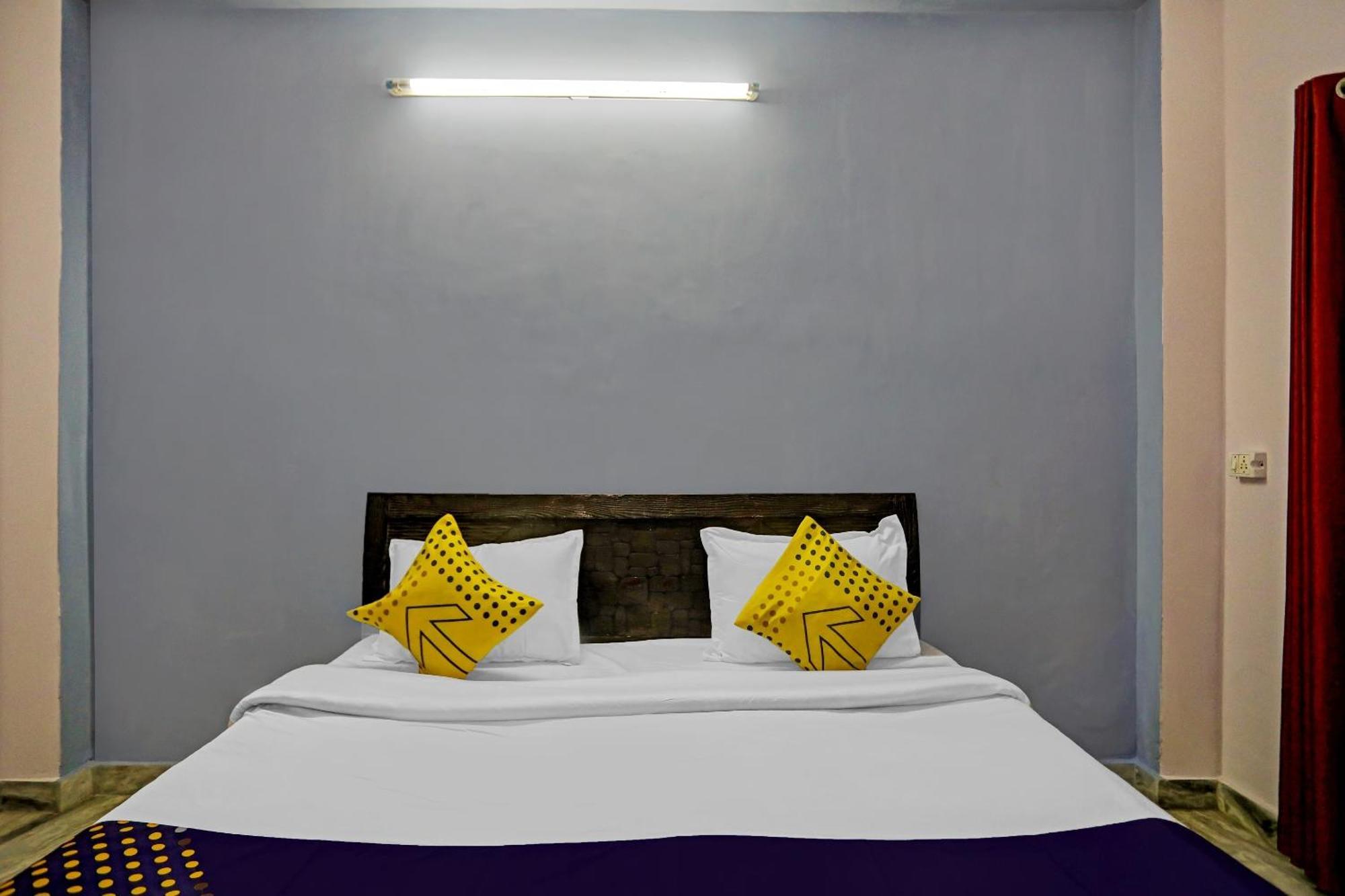 Spot On Raj Hotel Vip Near Worlds Of Wonder Kālkāji Devi Exterior foto