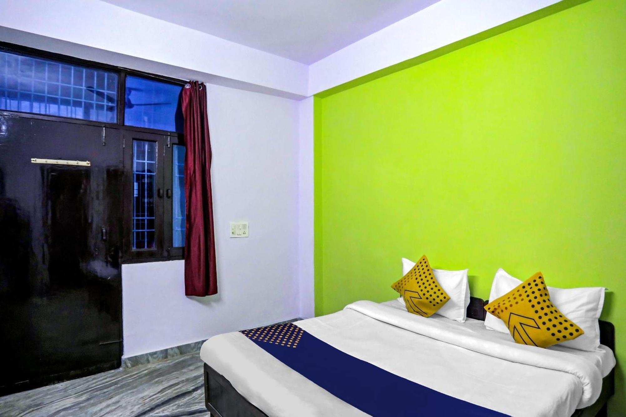 Spot On Raj Hotel Vip Near Worlds Of Wonder Kālkāji Devi Exterior foto