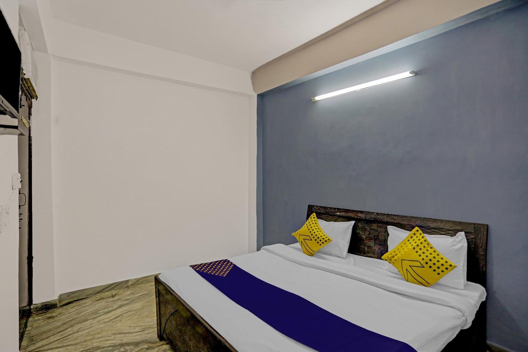 Spot On Raj Hotel Vip Near Worlds Of Wonder Kālkāji Devi Exterior foto